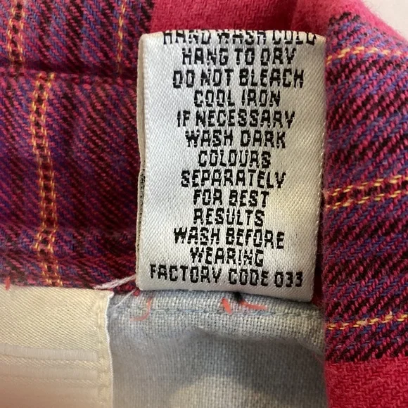 Casey & Max Top Women Size M Embroidered Top w Flannel Sleeves & Collar - Picture 8 of 8